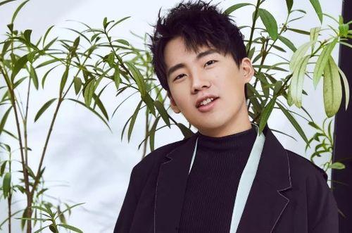 吃瓜娱乐郭麒麟